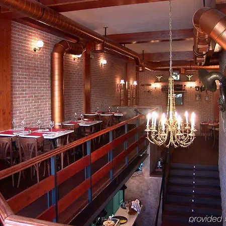 马德里里约酒店 酒店 2*