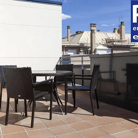Naitly Cuatro Torres Apartamento *