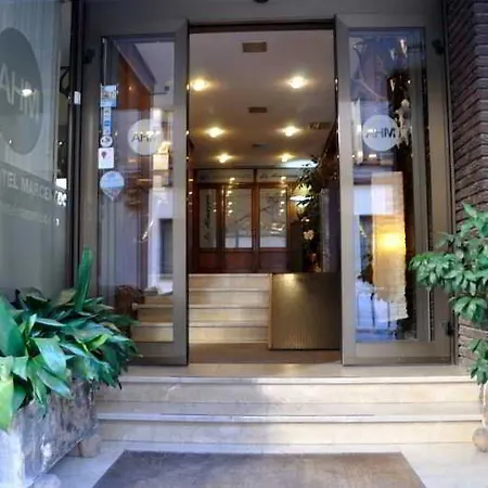 Uve Marcenado Hotel 3*