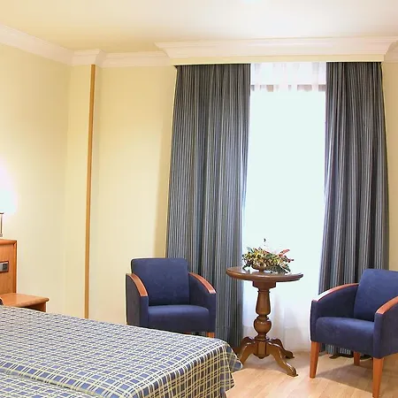 Hotel Ii Castillas 3*