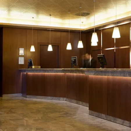 Hotel Praga 4*