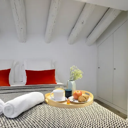 Aparthotel Nqn Aparts & Madrid