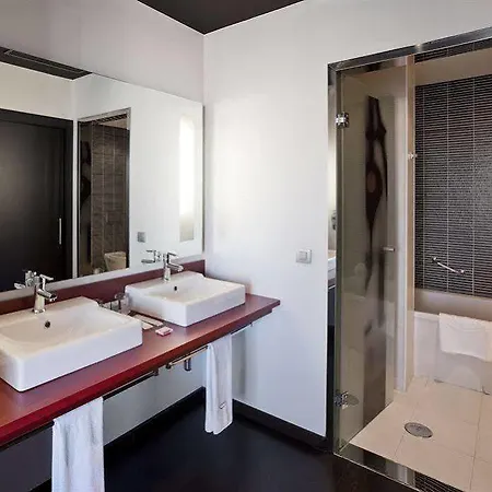 Confortel Atrium Hotel