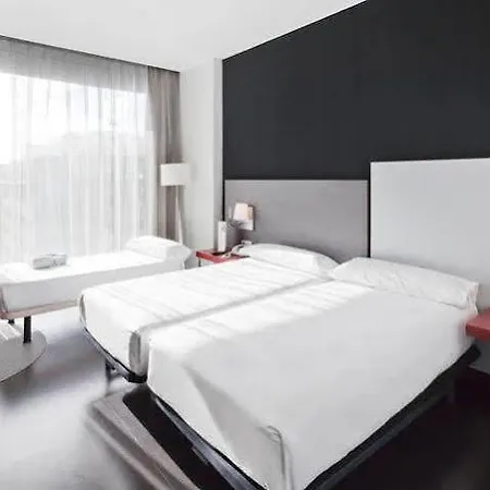Confortel Atrium Hotel 4*