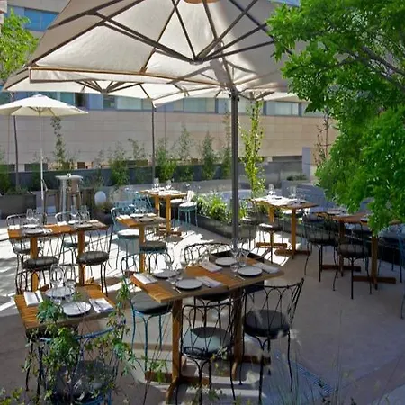 Aravaca Village Hotel