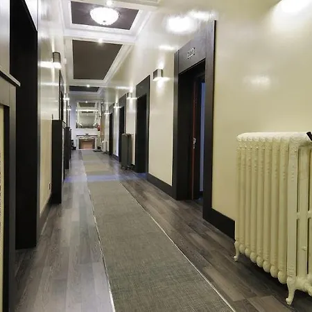 Alhambra Guest house Madrid