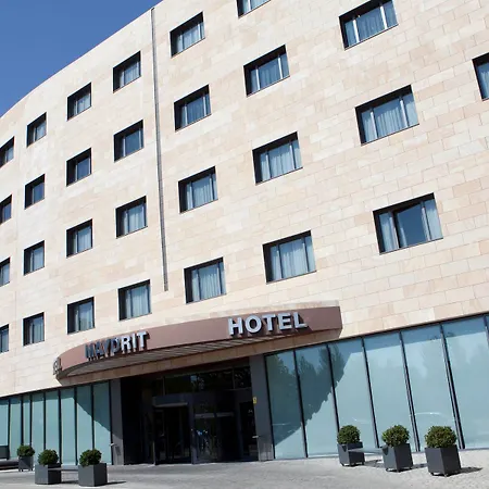 Hotel Maydrit Airport 4*
