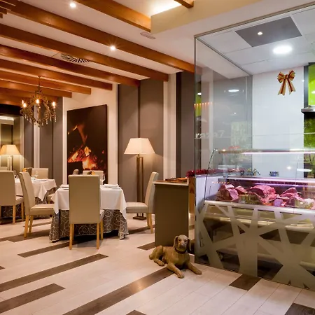 Hotel Senator Barajas 4*