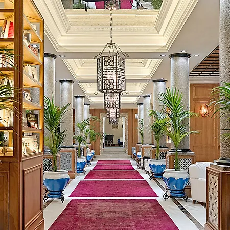 Hotel Boutique H10 De La Reina 4*