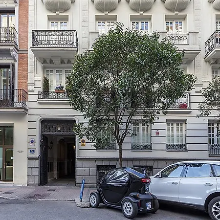 Apartment Premium Retiro Park - 3br 2bt Madrid