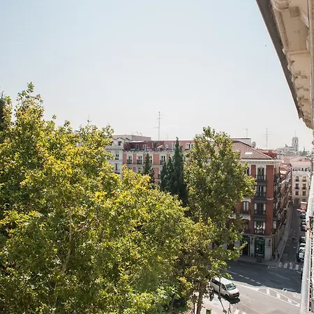 Apartment Montaber - Las Salesas Madrid
