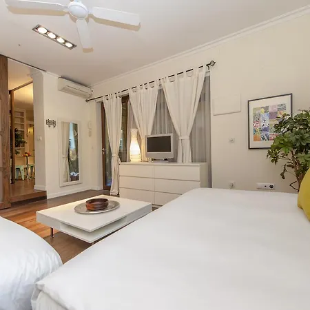 Apartment Alterhome Puerta Del Sol Ii Madrid