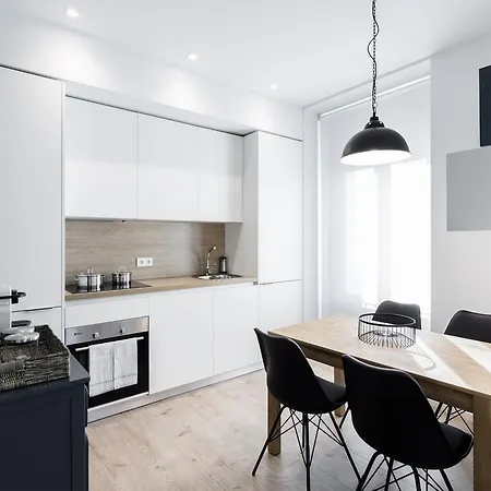 Apartamento Puerta De Toledo Apartment *