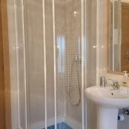 Huespedes Toledo Guest house