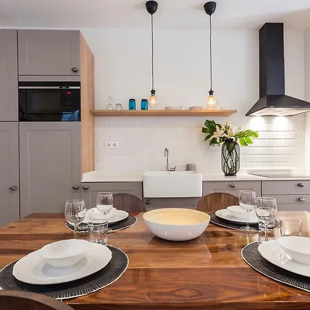 Friendly The Barn 69 Apartment Madrid