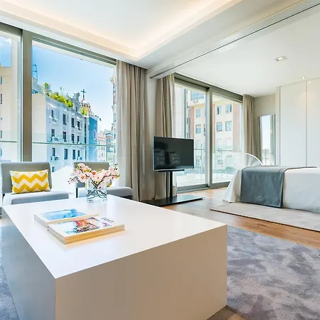 Home Club Gran Via Apartments *