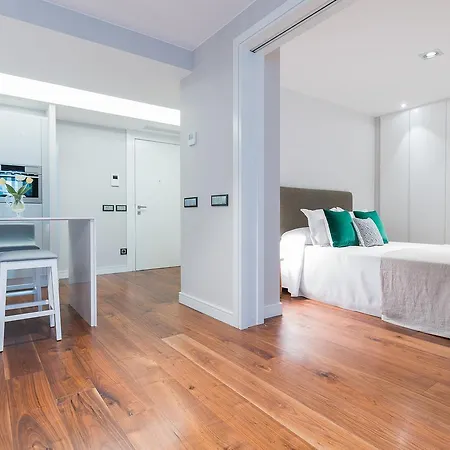 Home Club Gran Via Apartments Apartment