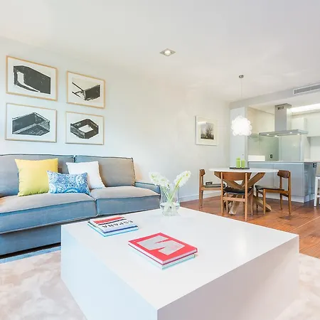 Home Club Gran Via Apartments Apartment