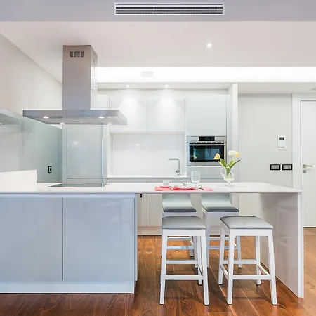Home Club Gran Via Apartments