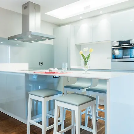 Home Club Gran Via Apartments Apartment
