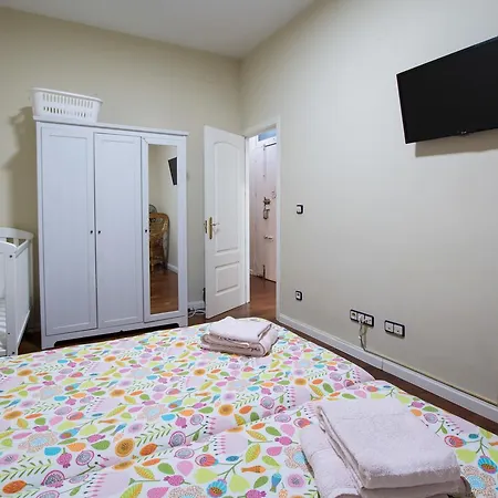 Apartment Mc Yolo Apartamento Ronda Atocha Madrid