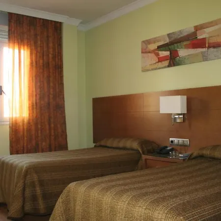 Hotel 4c Puerta Europa