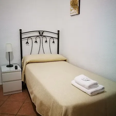 Apartamento Carabanchel Apartment *