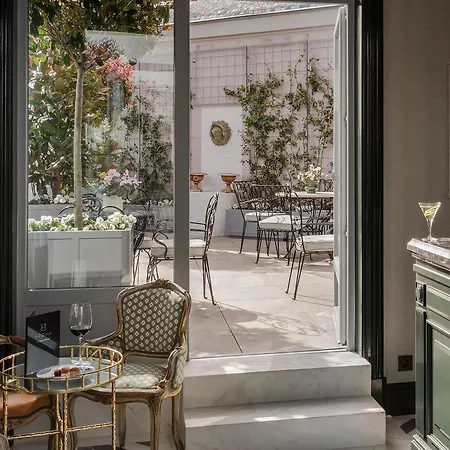 Relais & Chateaux Heritage 5*