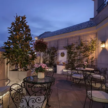 Relais & Chateaux Heritage 5*