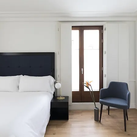 Recoletos House Aparthotel 4*
