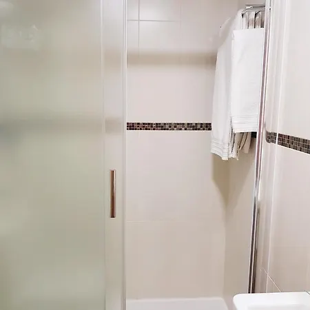 Guest house Puerta Bonita Vista Alegre Madrid
