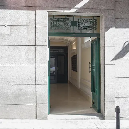 Apartment Plaza De Cibeles Madrid