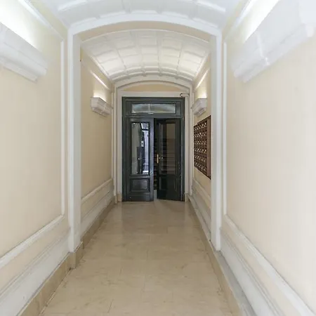 Apartment Plaza De Cibeles Madrid