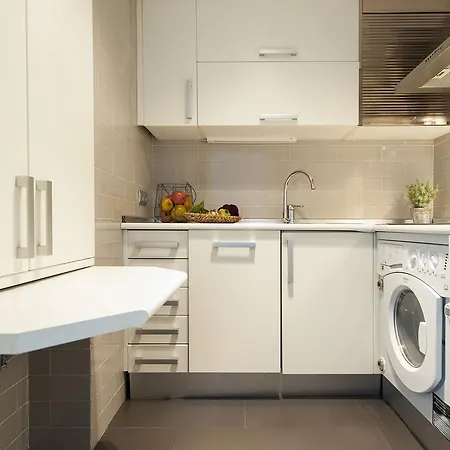 Apartment Plaza De Cibeles *
