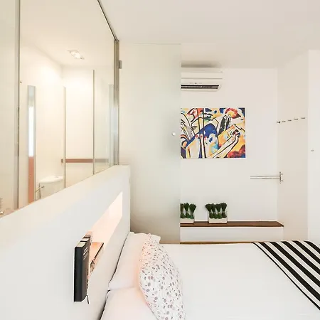 Chic Gran Via Calle San Bernardo Apartment *