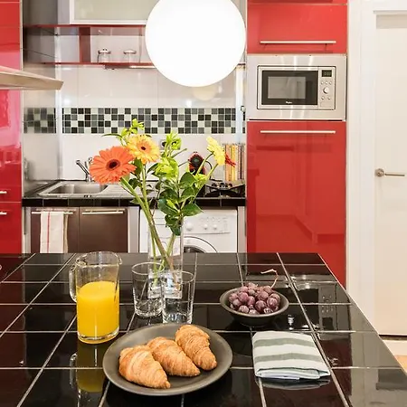 Apartment Chic Gran Via Calle San Bernardo Madrid