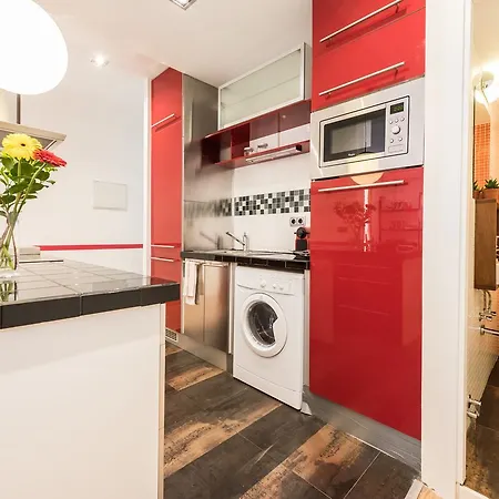 Chic Gran Via Calle San Bernardo Apartment *
