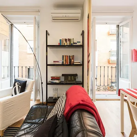 Apartment Chic Gran Via Calle San Bernardo