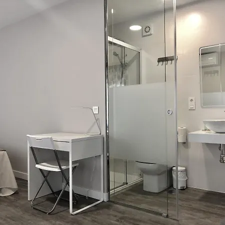 Plaza 5 Carabanchel Apartamento *