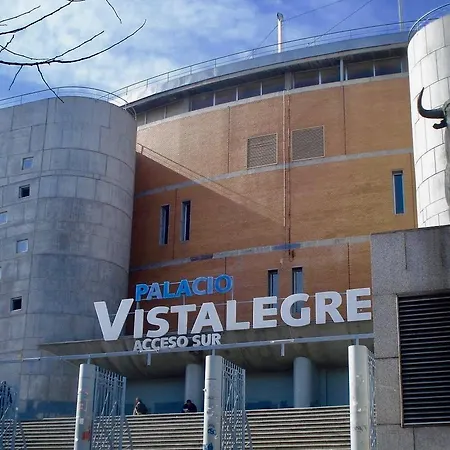 Plaza 5 Carabanchel Apartamento *