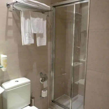 4c Puerta Europa 2* Madrid