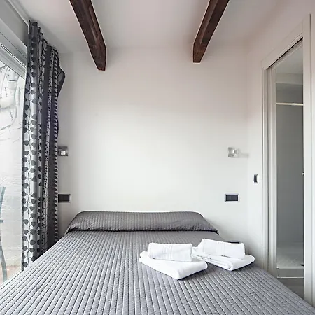 Guest house Inter Plaza Mayor Auto Check In 2*