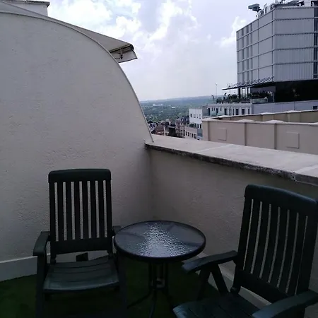 Guest house Rincon De Gran Via 3*