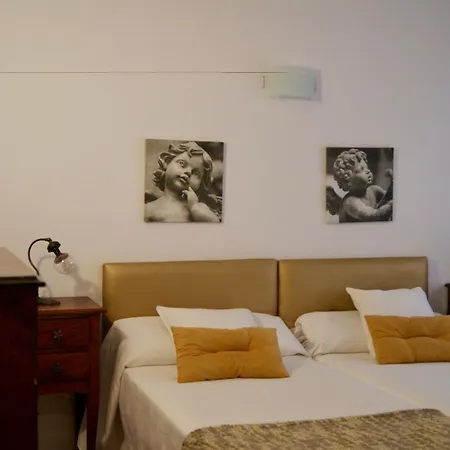 Oh Mayor Square Apartment *