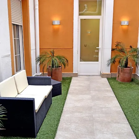 New Point Aparthotel 3*
