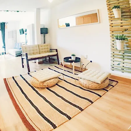 Lollipop Flats City Center Foxy Apartamento *