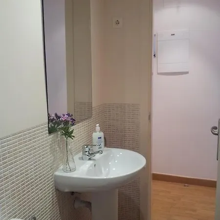 Apr Alcala Apartment *
