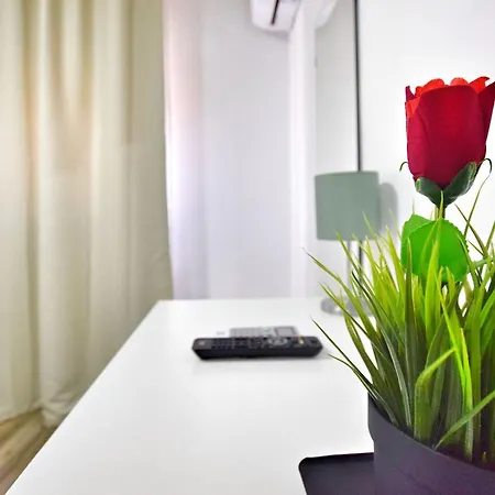 Aparthotel Eurosuite Malasana 205 3*