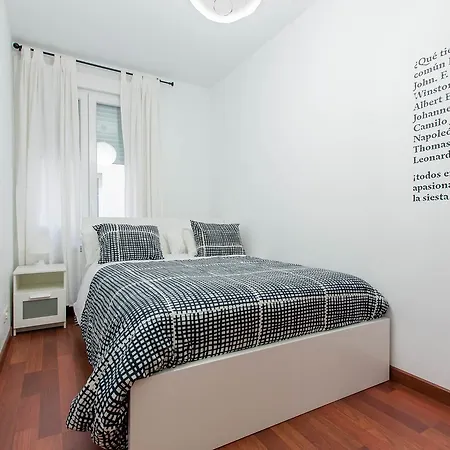 Bookinmadrid Com - Puerta Del Sol * Madrid
