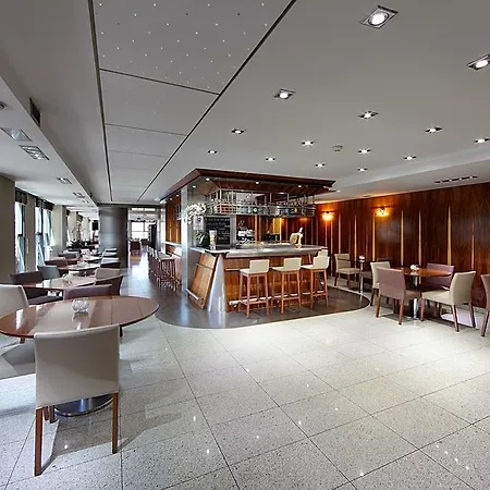 埃克广场酒店 酒店